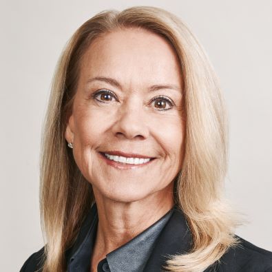 Larree Renda headshot